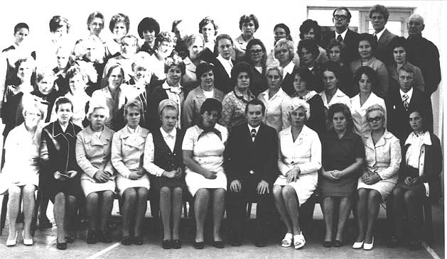Первые учителя средней школы № 29 (1975 г.)
